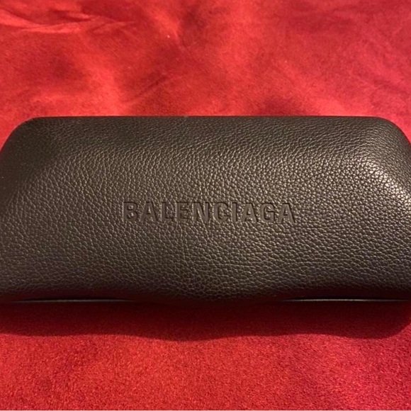 Only worn once trendy BALENCIAGA sunglasses. Too big for my face ): - Picture 3 of 4